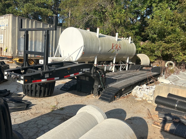 2018 Trail King TK110HDC Tri/A Single Drop Removable Gooseneck Lowboy Trailer