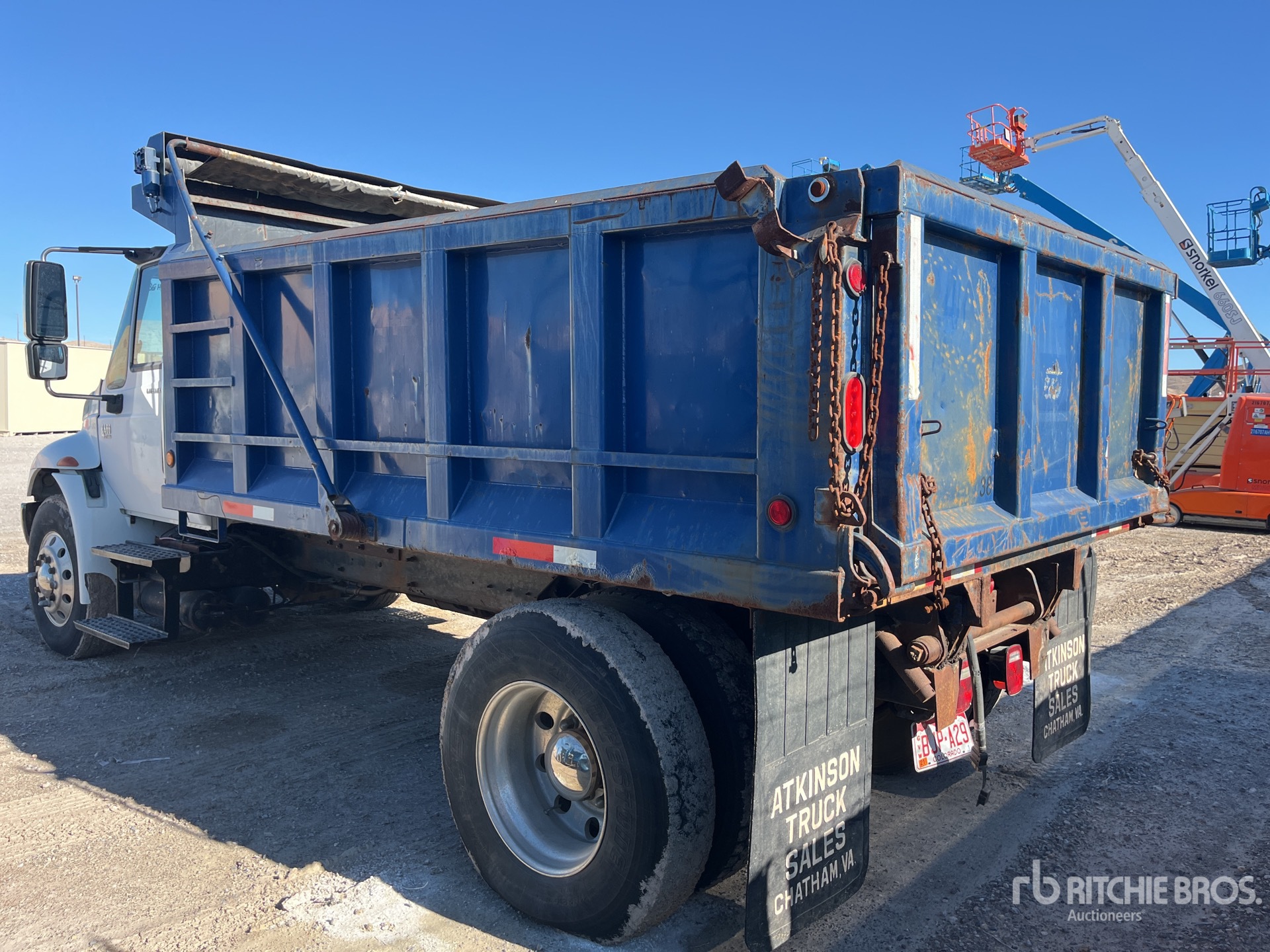 General Appearance with Bild, Ecke hinten links