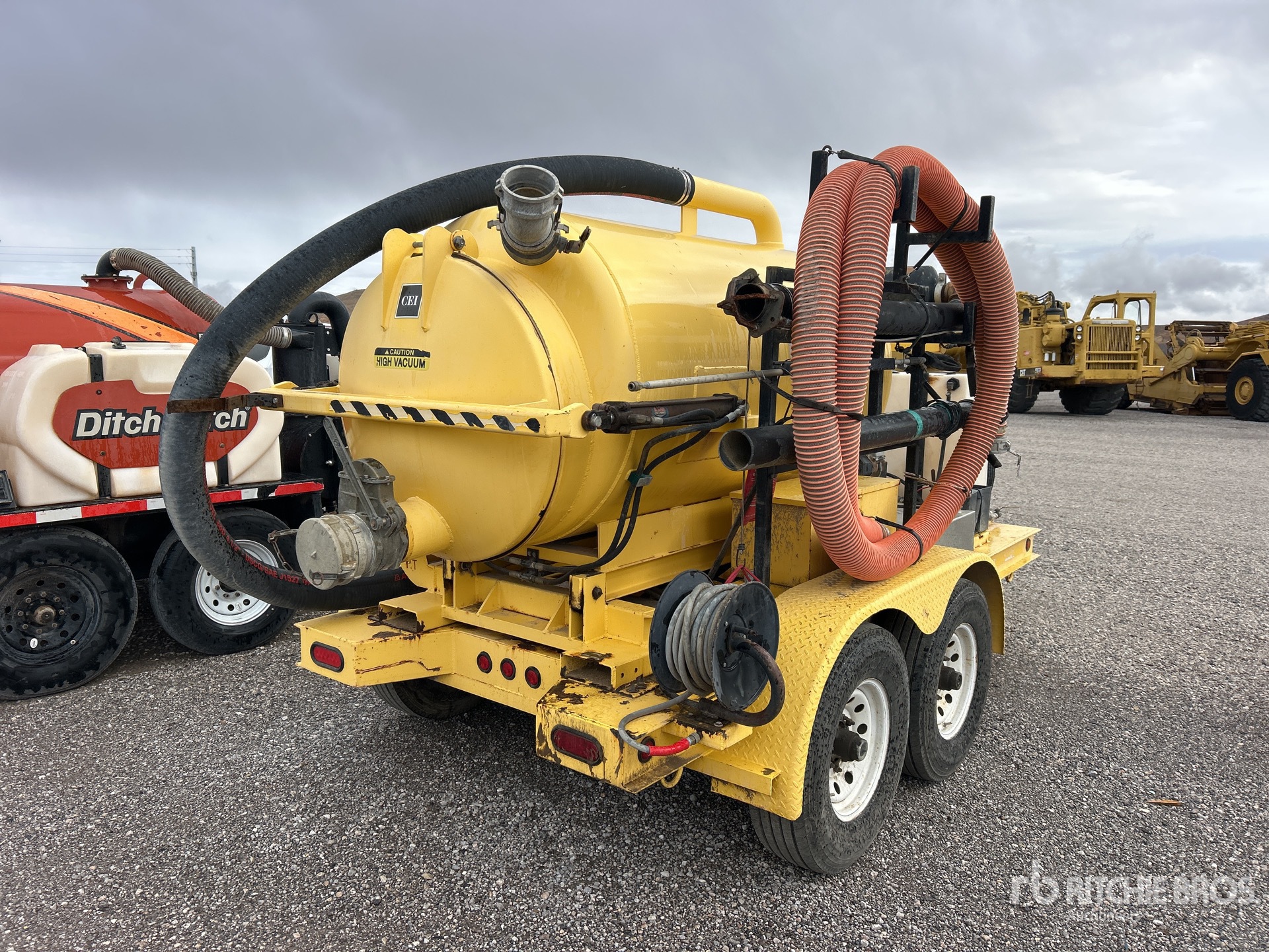 General Appearance with Bild, Ecke hinten rechts