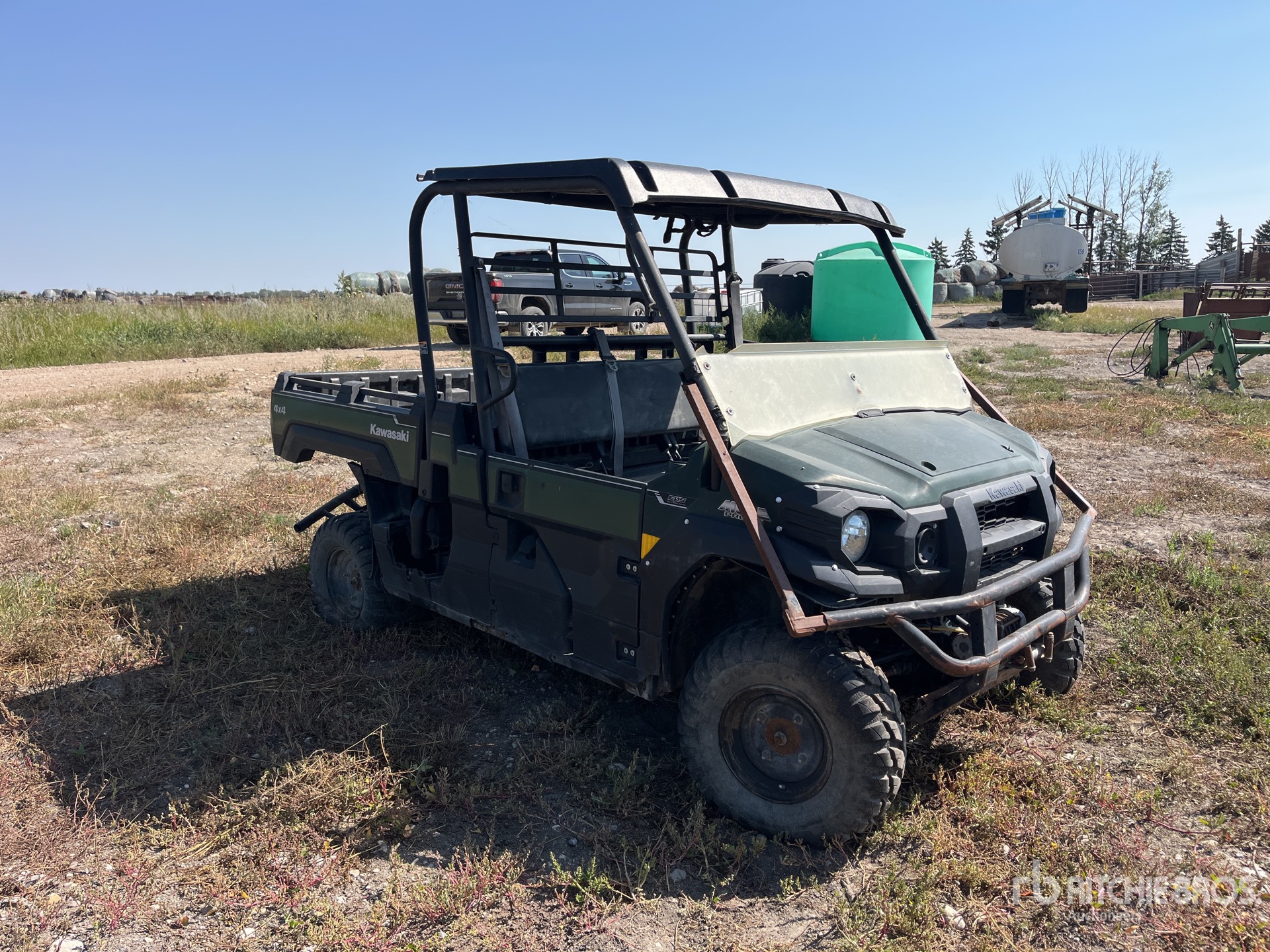 General Appearance with Picture, Right Front Corner