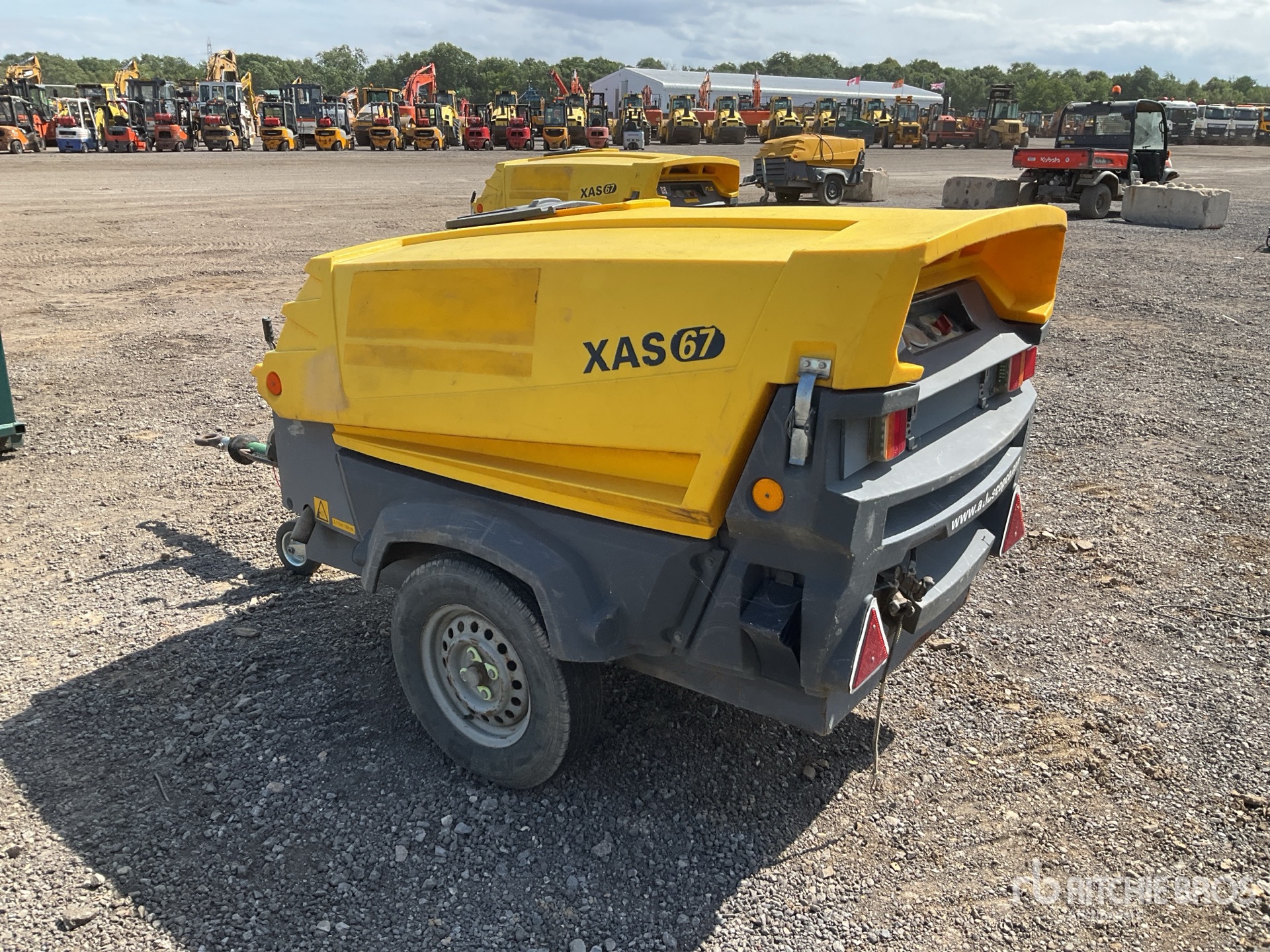 General Appearance with Picture, Left Rear Corner
