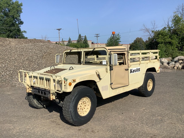 1988 AM General M998 HMMWV 2 Door Soft Top w/Truck Body