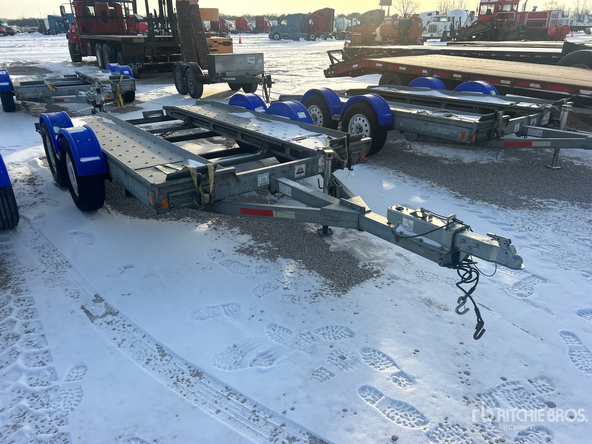 Aspect général with Image, coin avant droit