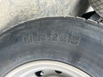 4 Underbody - Truck with 