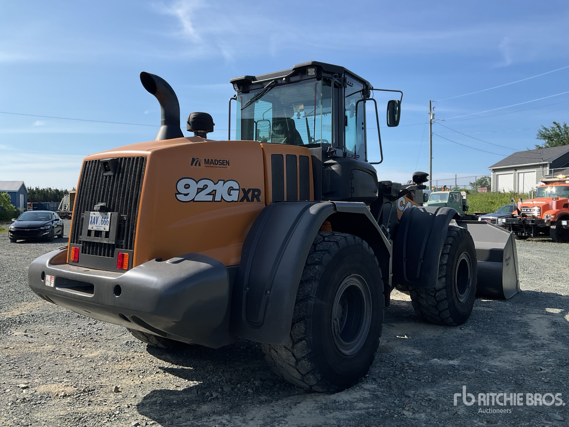 General Appearance with Picture, Right Rear Corner