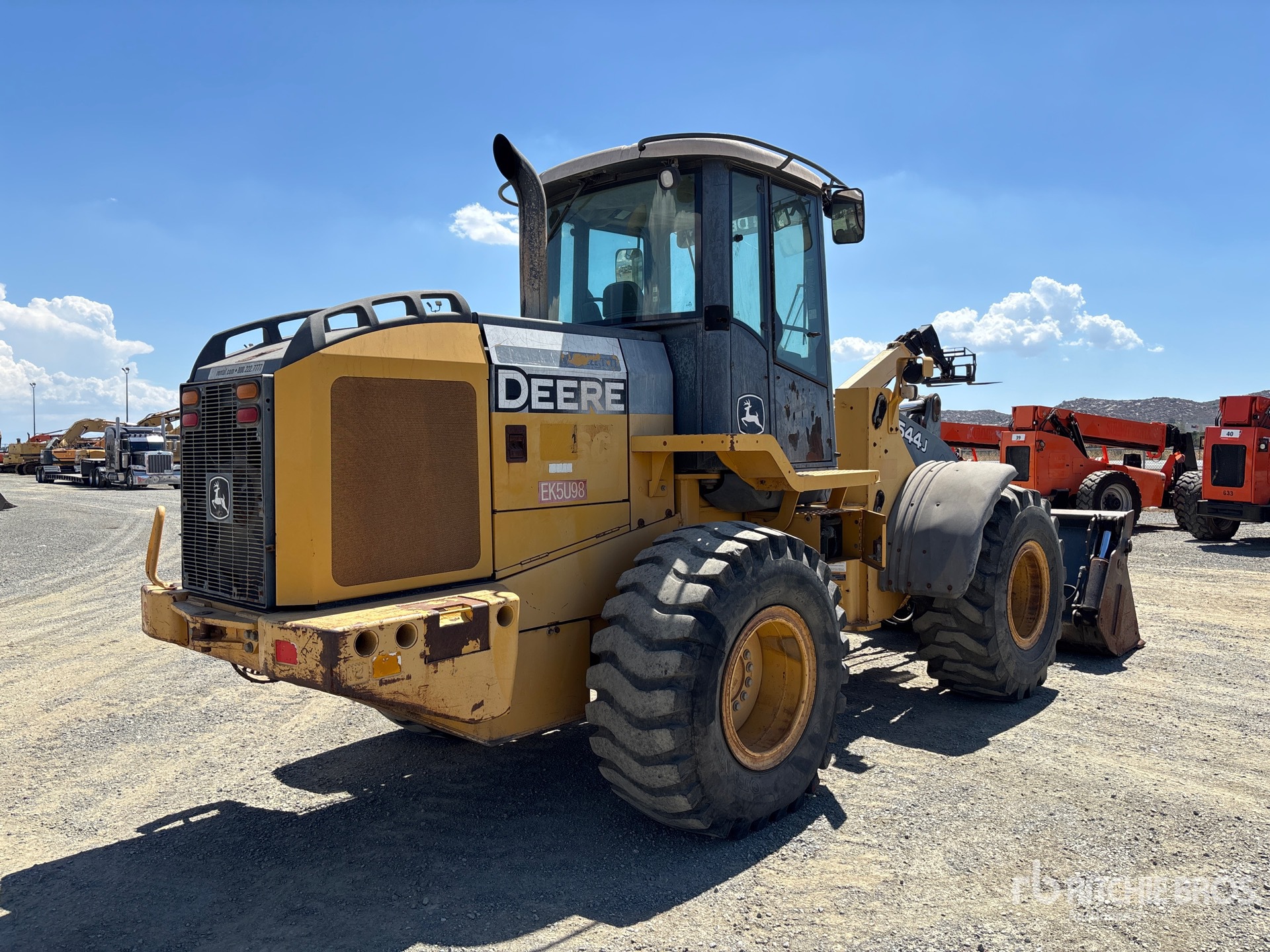 General Appearance with Picture, Right Rear Corner