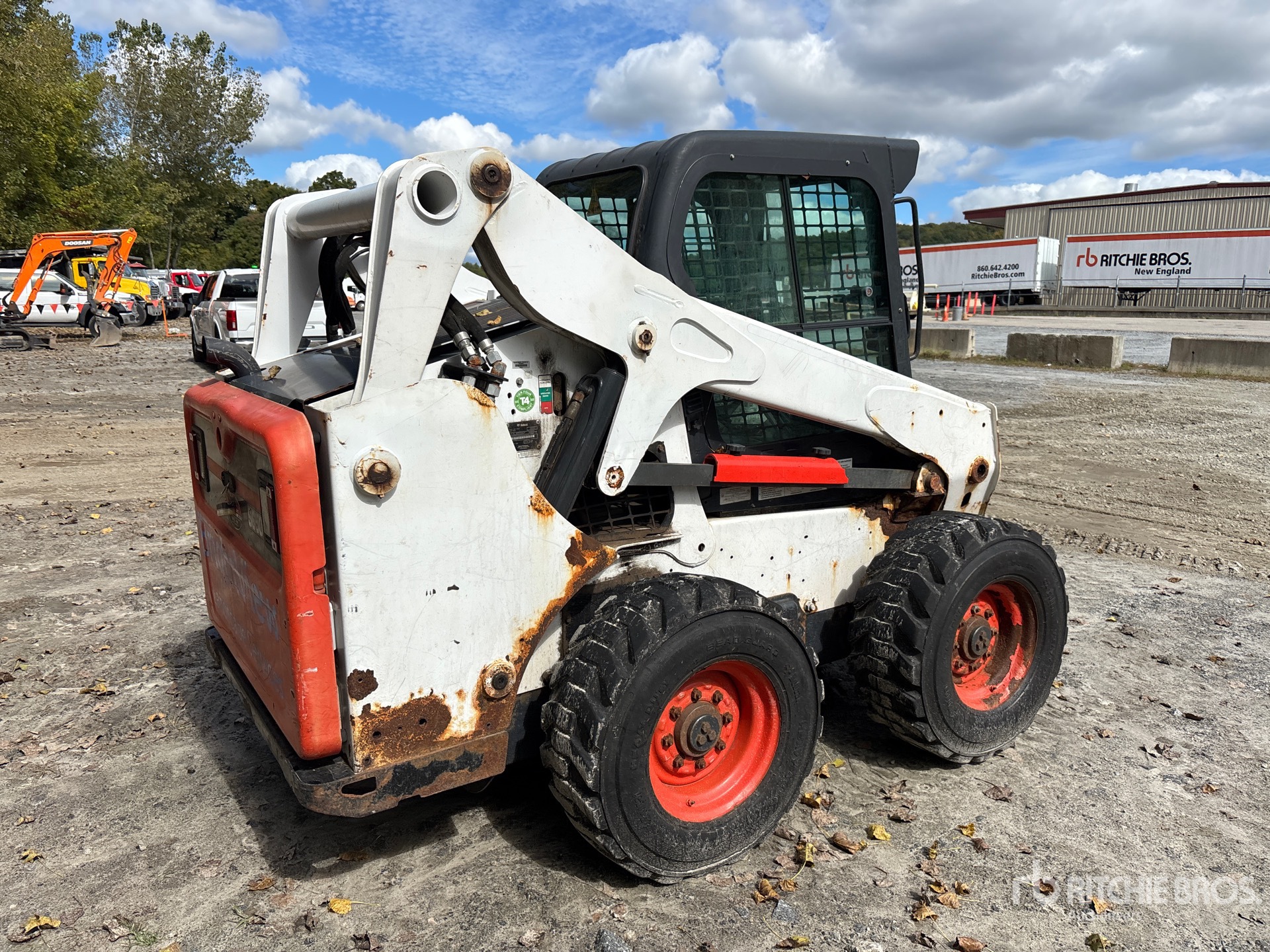 General Appearance with Picture, Right Rear Corner