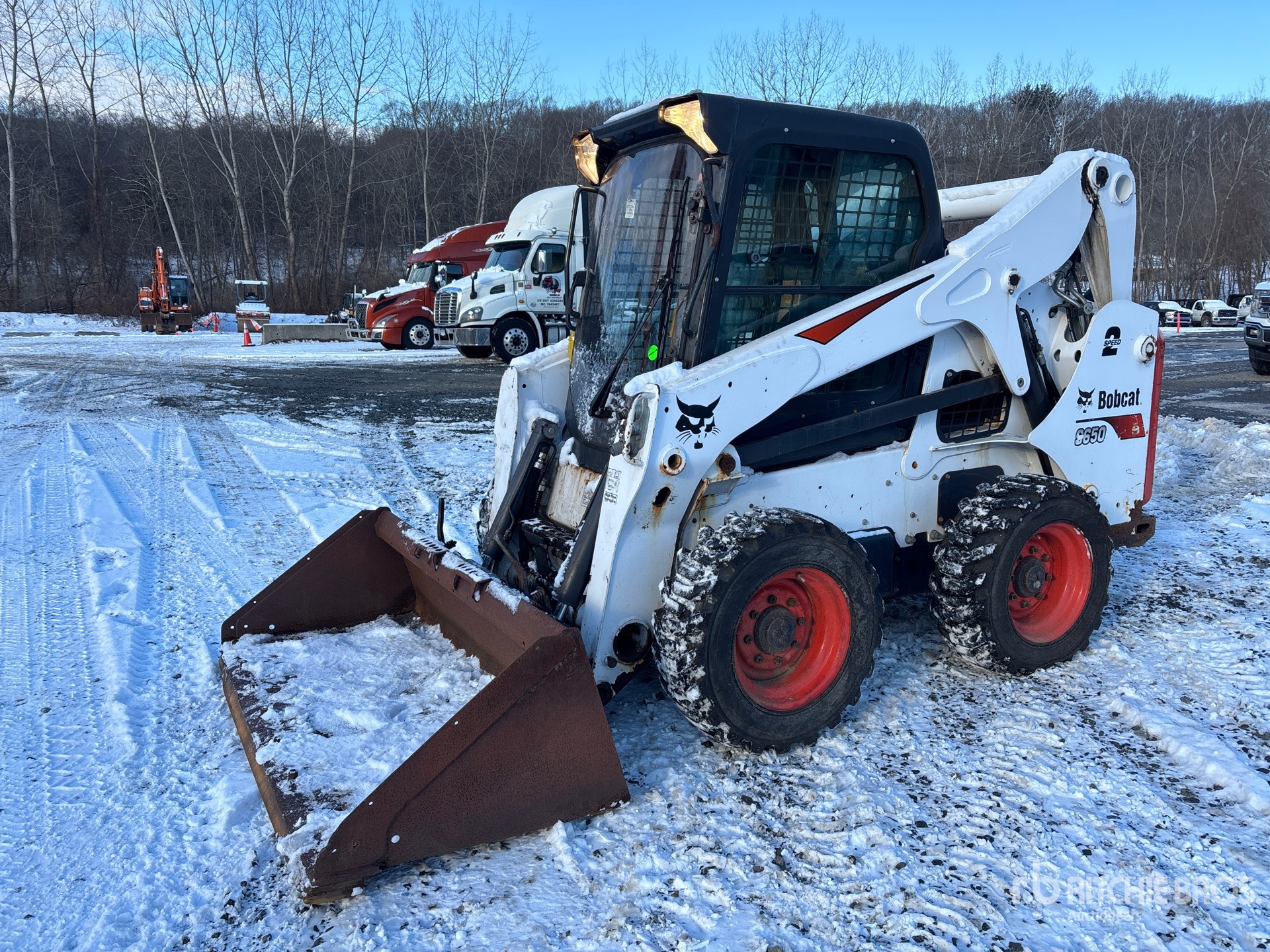 General Appearance with Picture, Left Front Corner