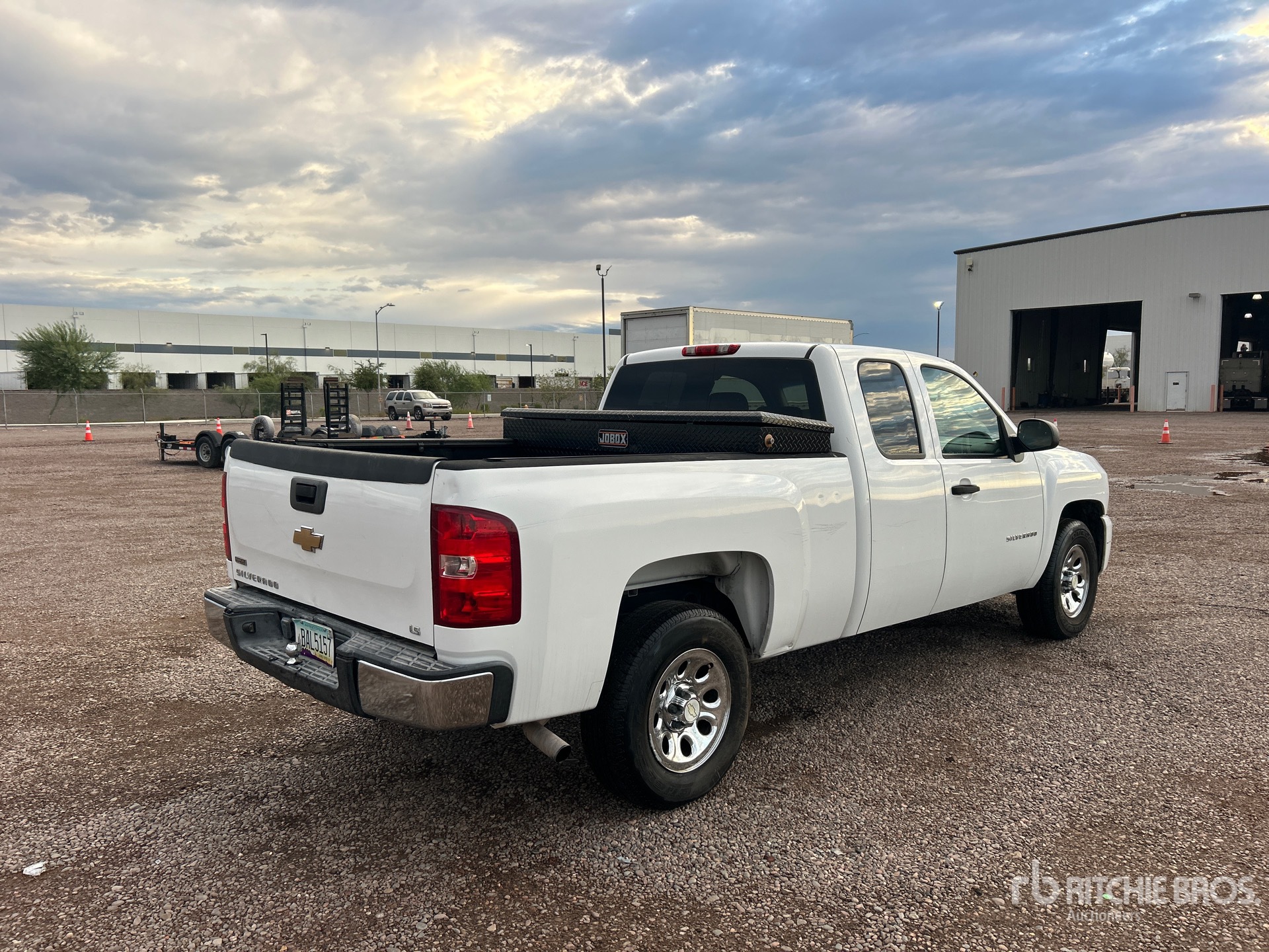 General Appearance with Picture, Right Rear Corner