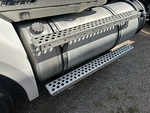 4 Underbody - Truck with 