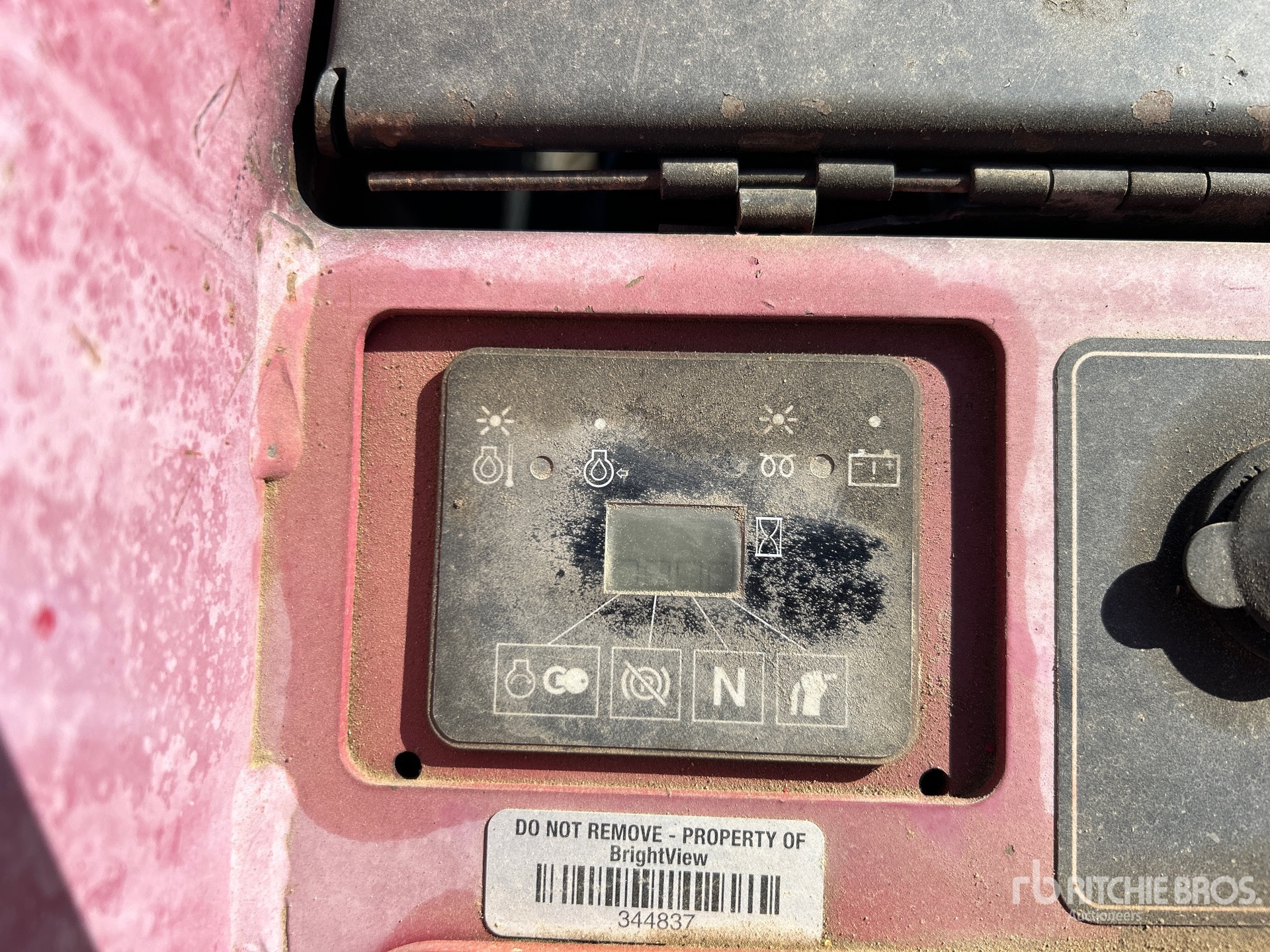 General Appearance with Hour Meter / Odometer