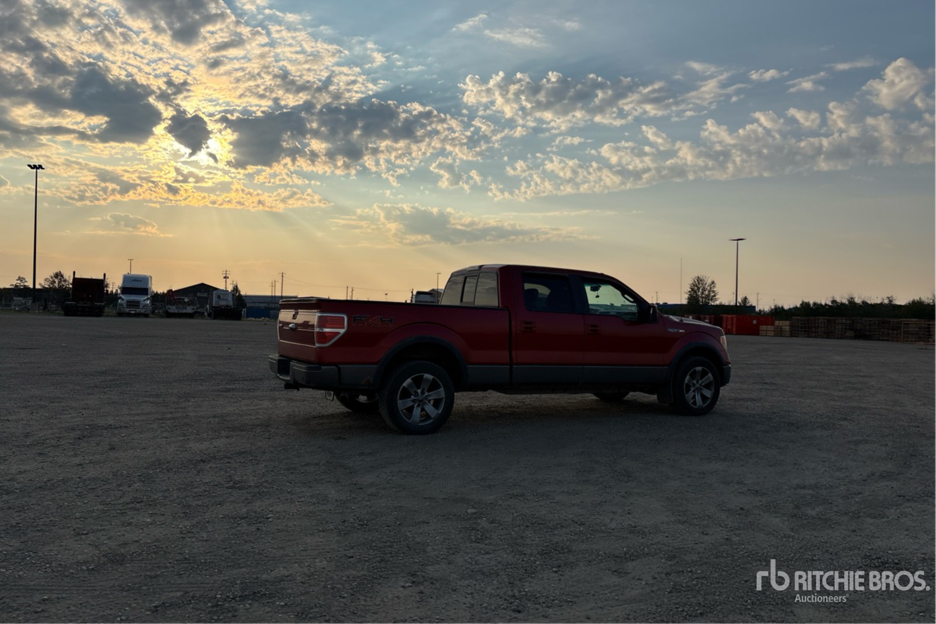 General Appearance with Picture, Right Rear Corner