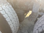 4 Underbody - Truck with 