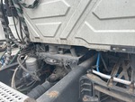 4 Underbody - Truck with 