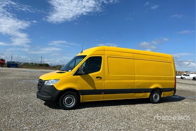 General Appearance with Foto, angolo anteriore sinistro