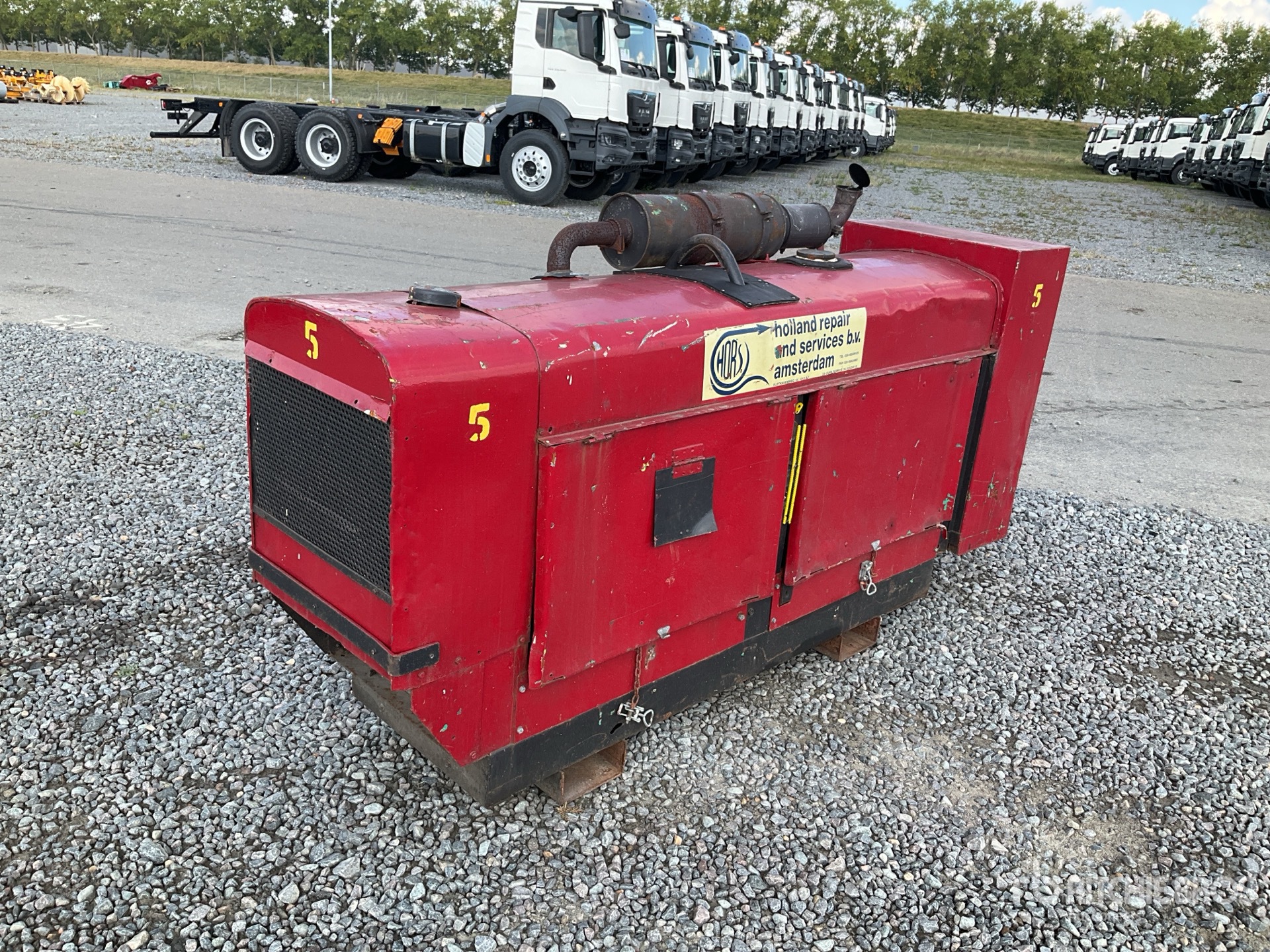 General Appearance with Picture, Left Front Corner