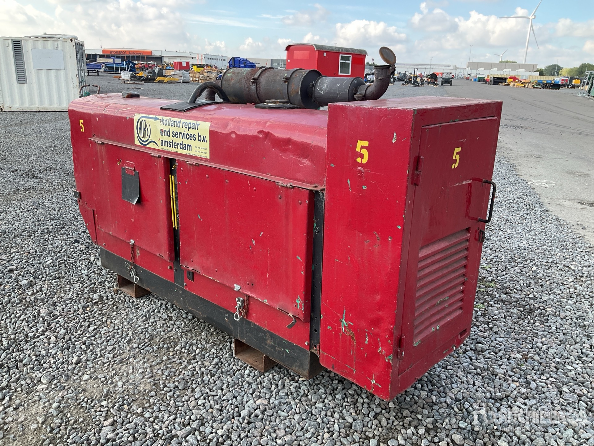 General Appearance with Picture, Left Rear Corner