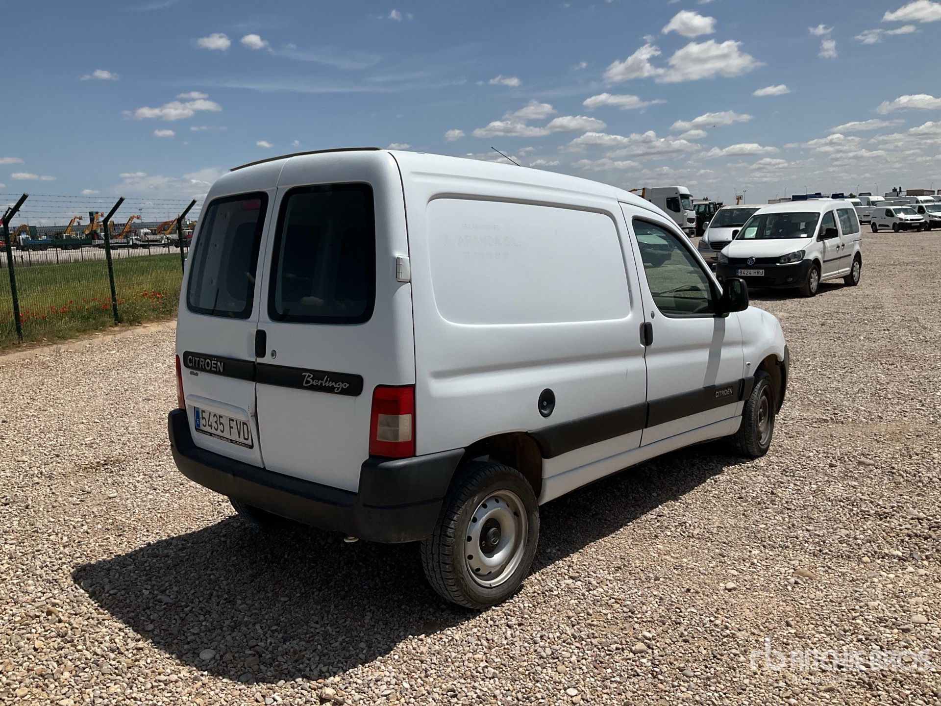 General Appearance with Picture, Right Rear Corner