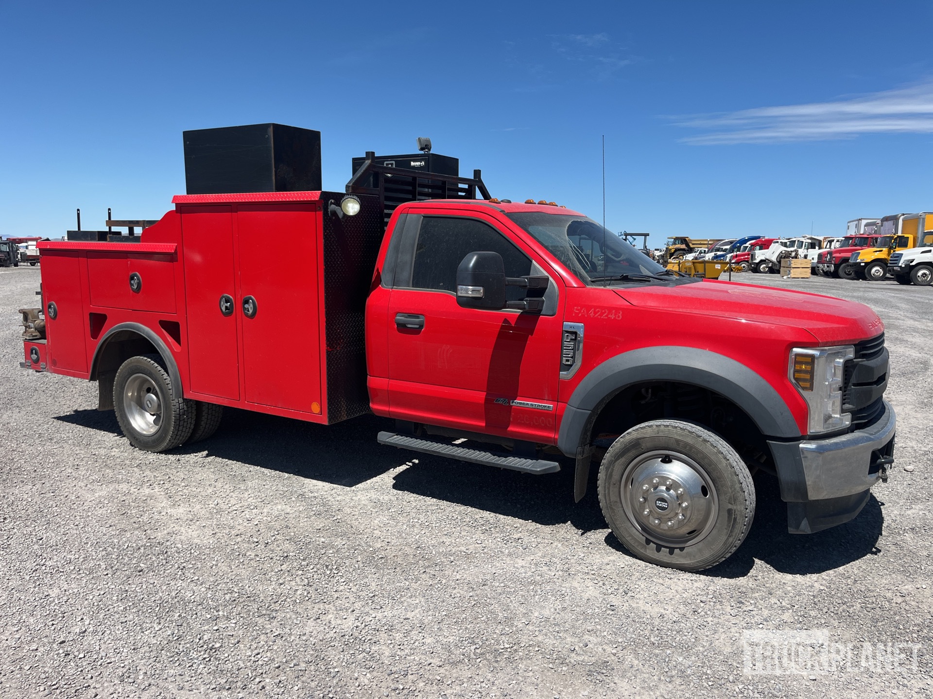 General Appearance with Picture, Right Front Corner