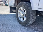 Underbody with Right Rear Drive Tires