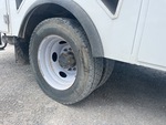 Underbody with Right Rear Drive Tires