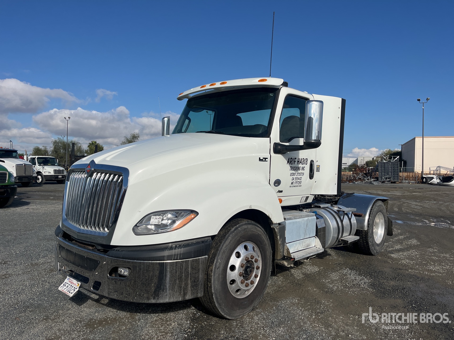 General Appearance with Featured Photo