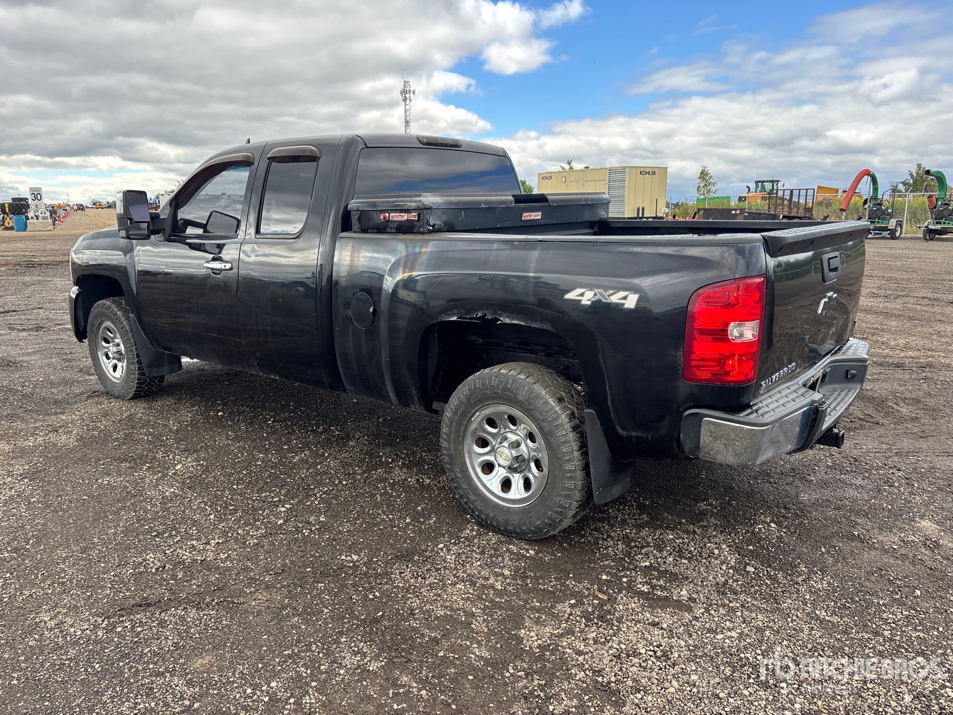 General Appearance with Picture, Left Rear Corner