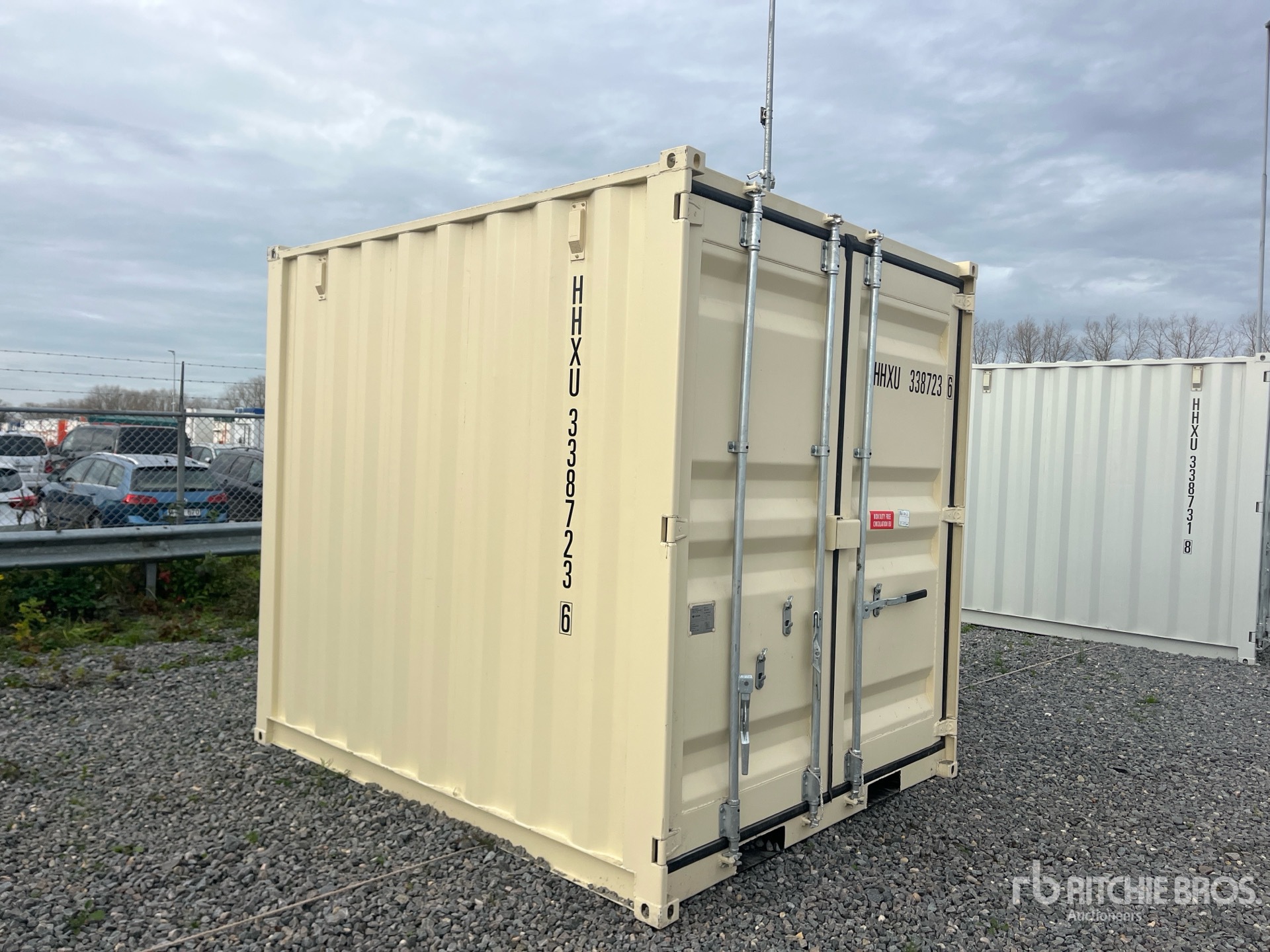 General Appearance with Picture, Right Front Corner