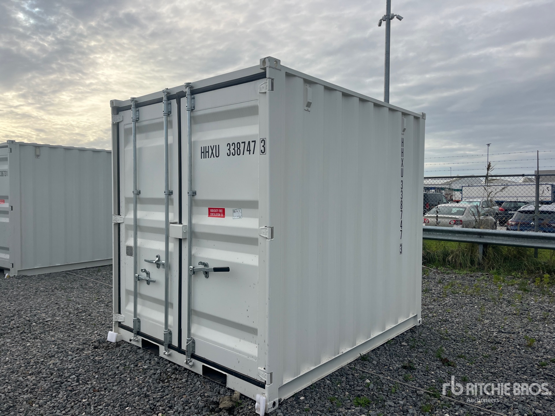 General Appearance with Picture, Left Front Corner