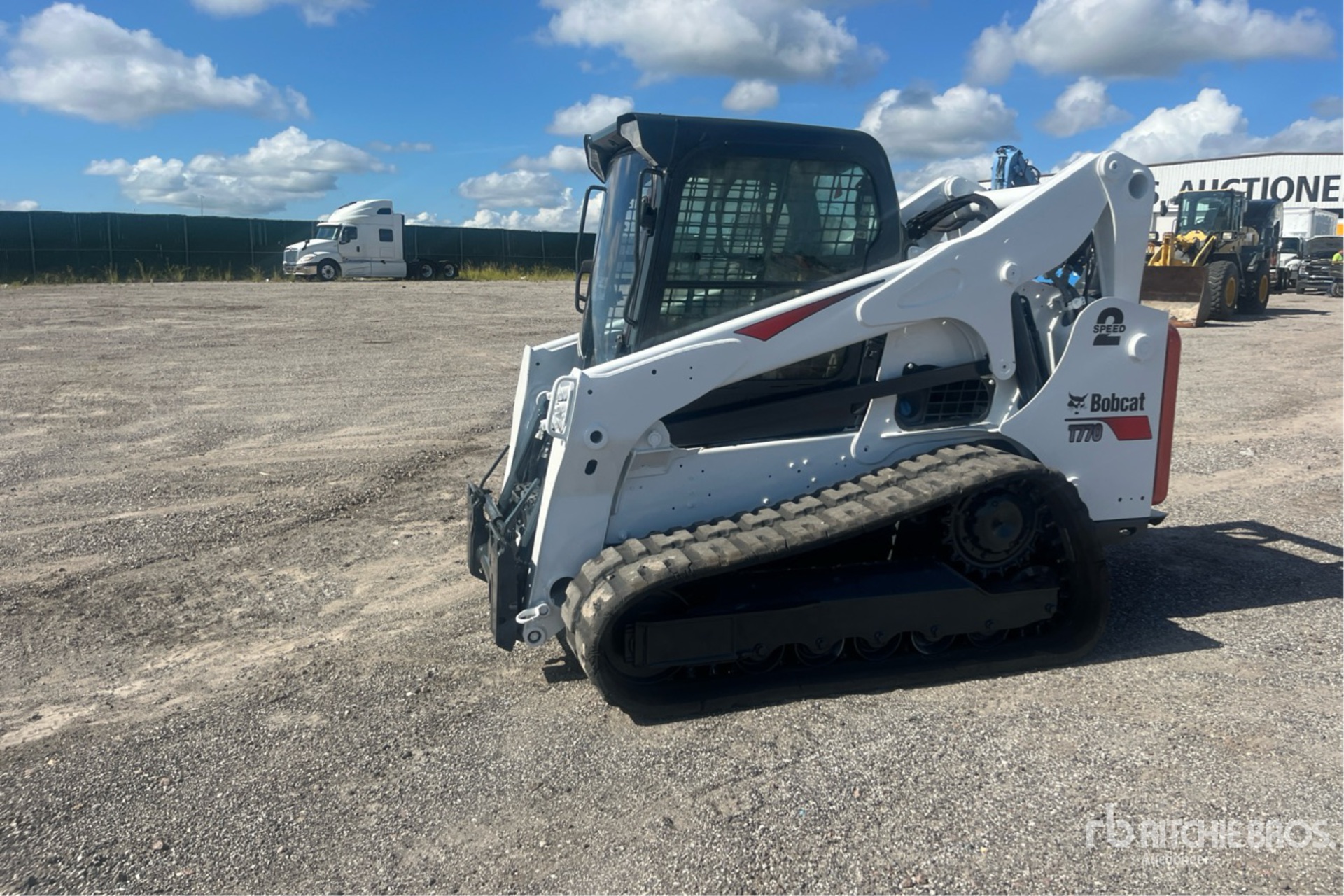 MINI CARGADOR SOBRE ORUGAS 2022 COMPAC T770