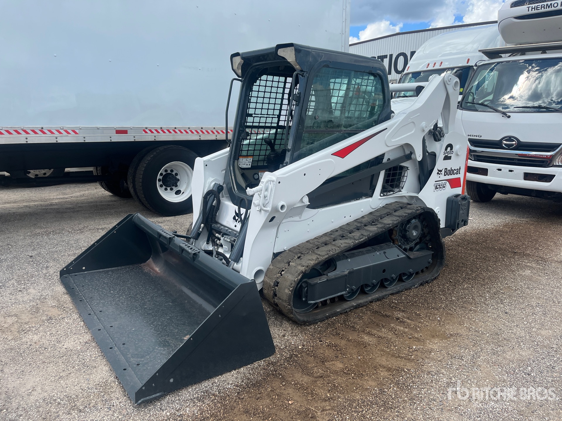 MINI CARGADOR SOBRE ORUGAS 2019 COMPAC T595