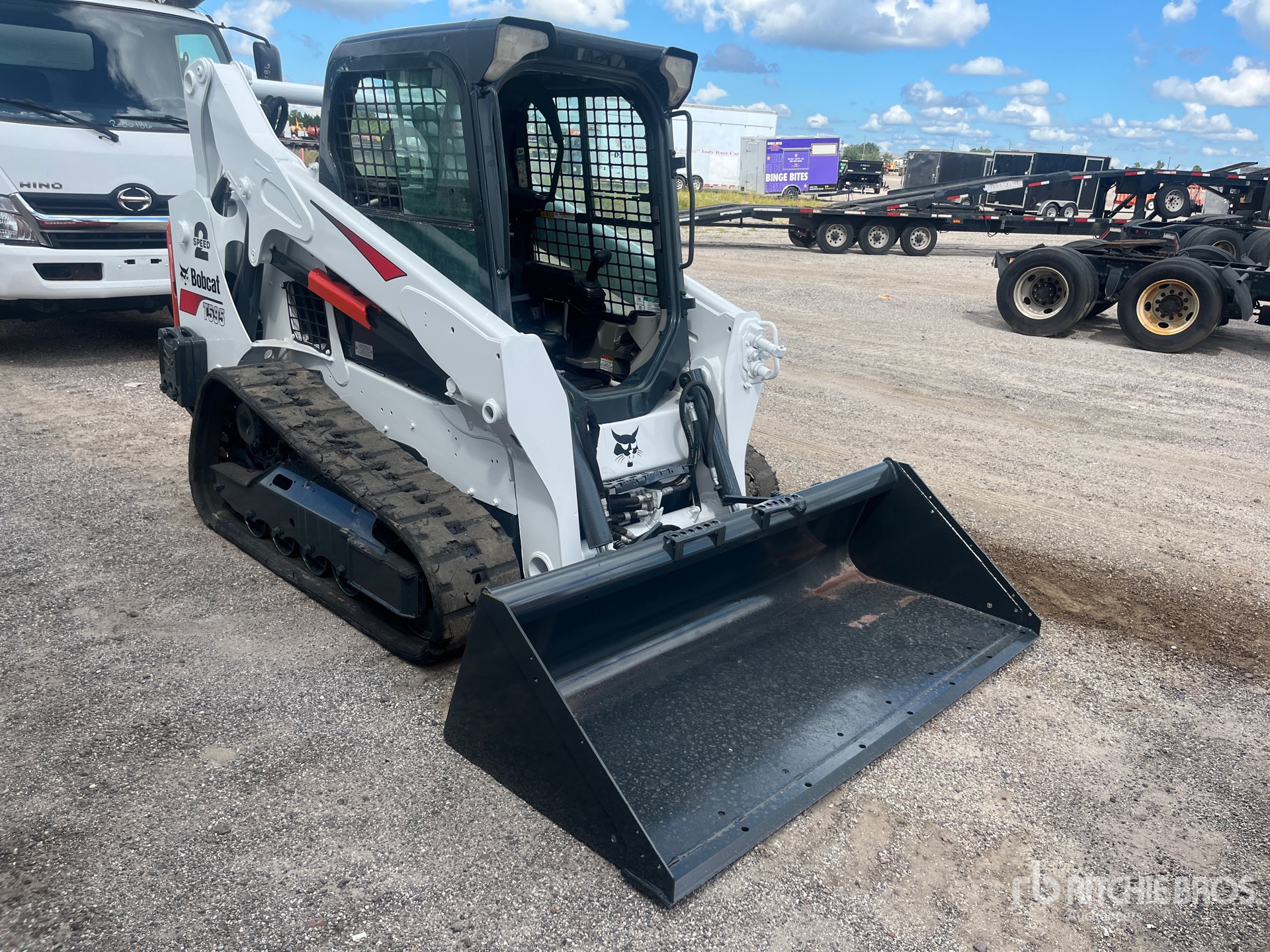 MINI CARGADOR SOBRE ORUGAS 2019 COMPAC T595