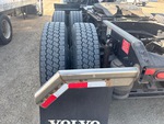 4 Underbody - Truck with 