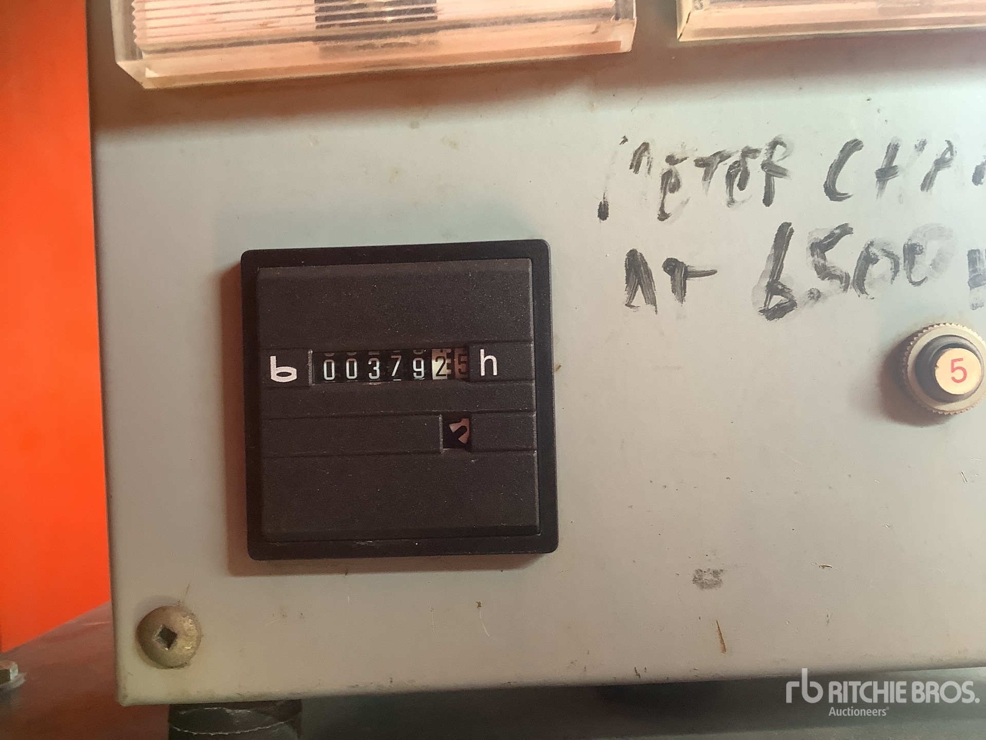 General Appearance with Hour Meter / Odometer