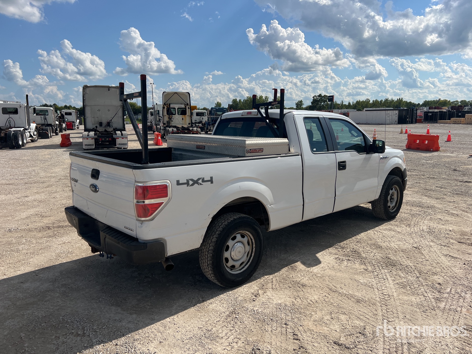 General Appearance with Picture, Right Rear Corner