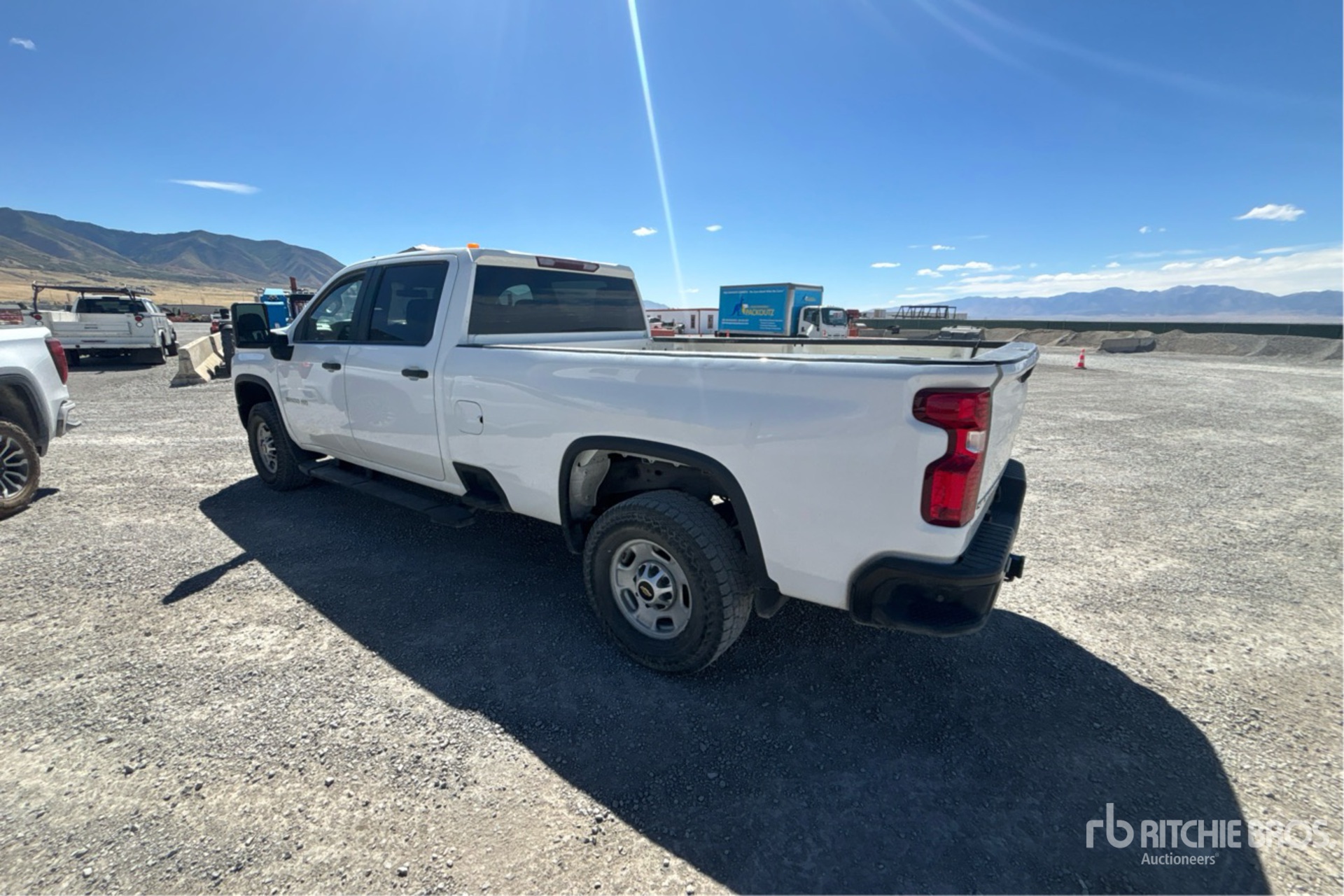General Appearance with Picture, Left Rear Corner