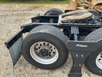 4 Underbody - Truck with 