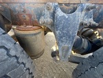 4 Underbody - Truck with 