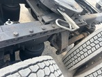 4 Underbody - Truck with 