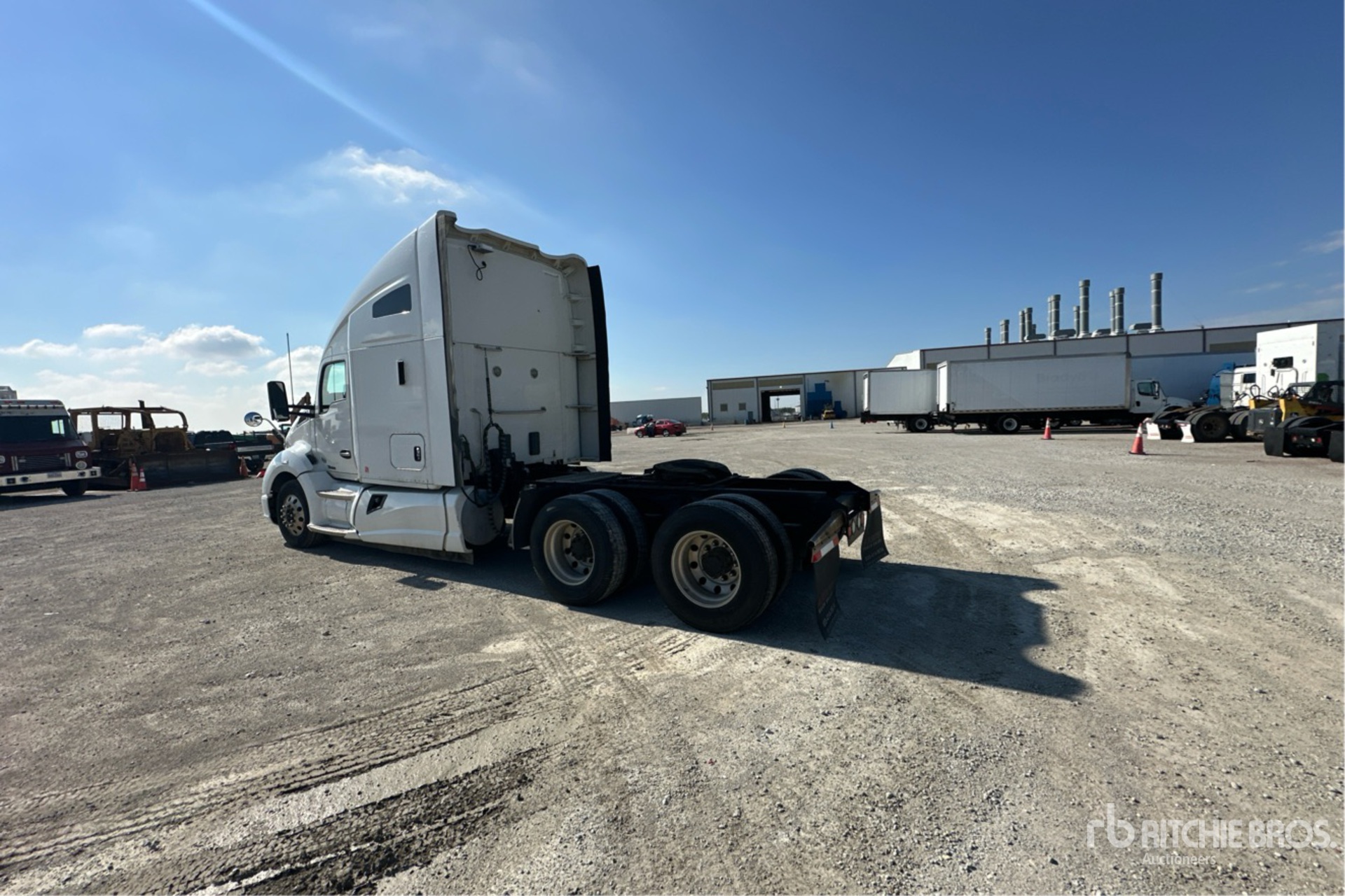 General Appearance with Picture, Left Rear Corner