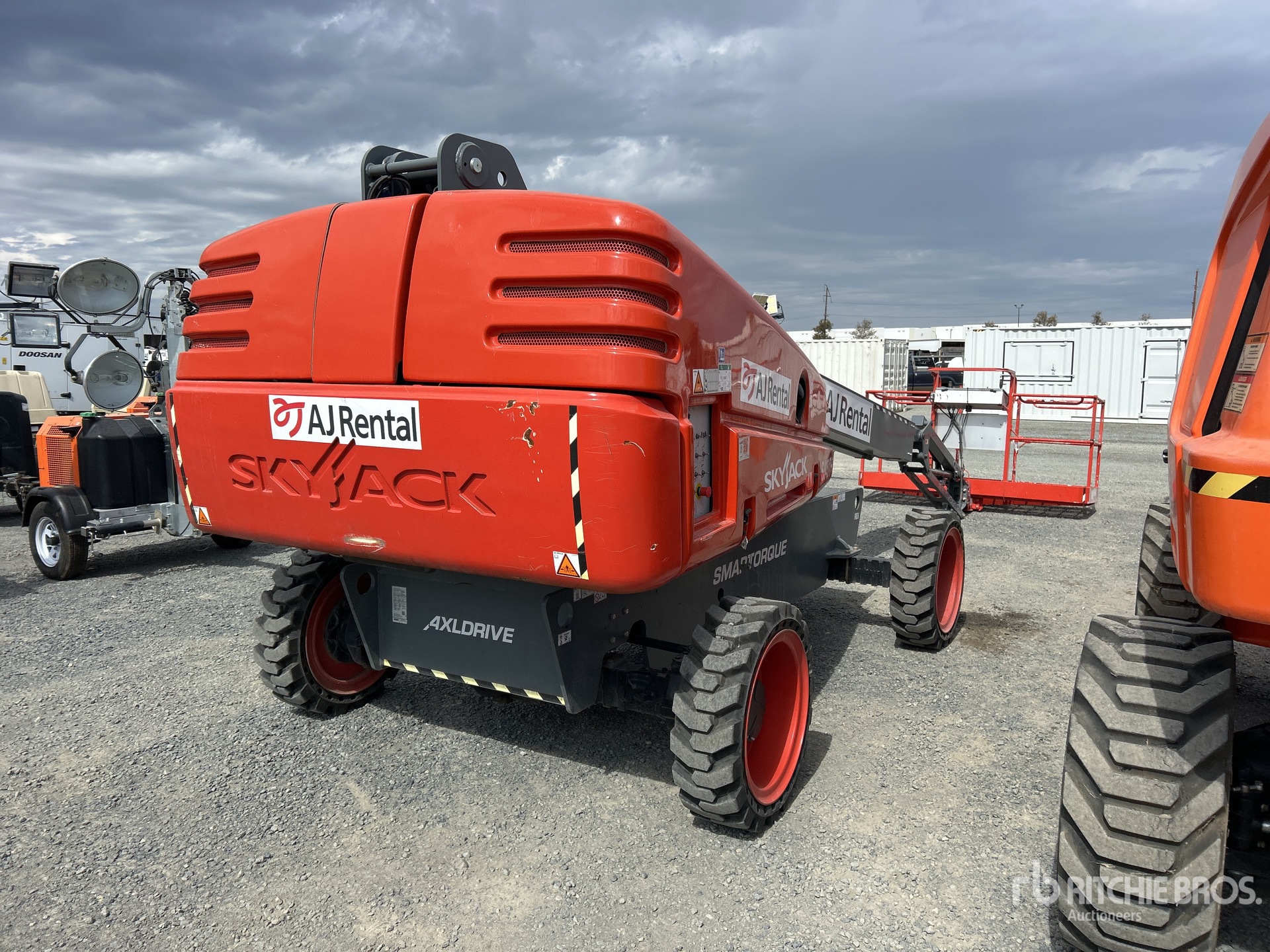General Appearance with Picture, Right Rear Corner