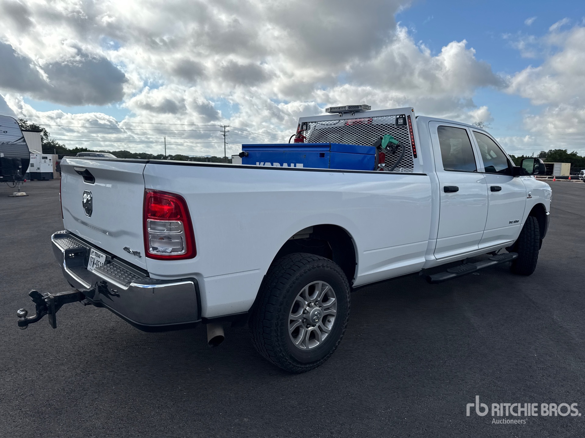 General Appearance with Picture, Right Rear Corner