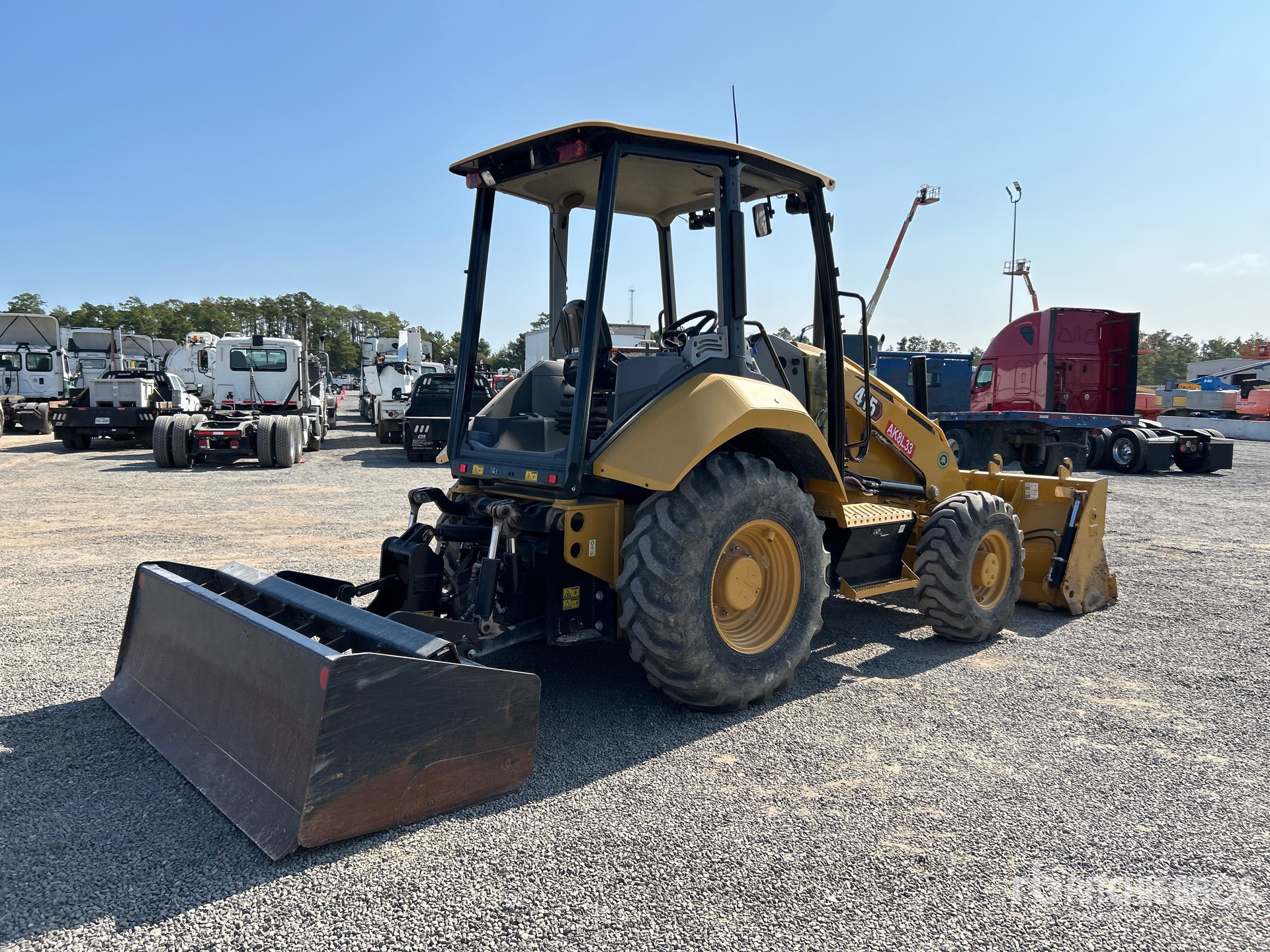 General Appearance with Picture, Right Rear Corner