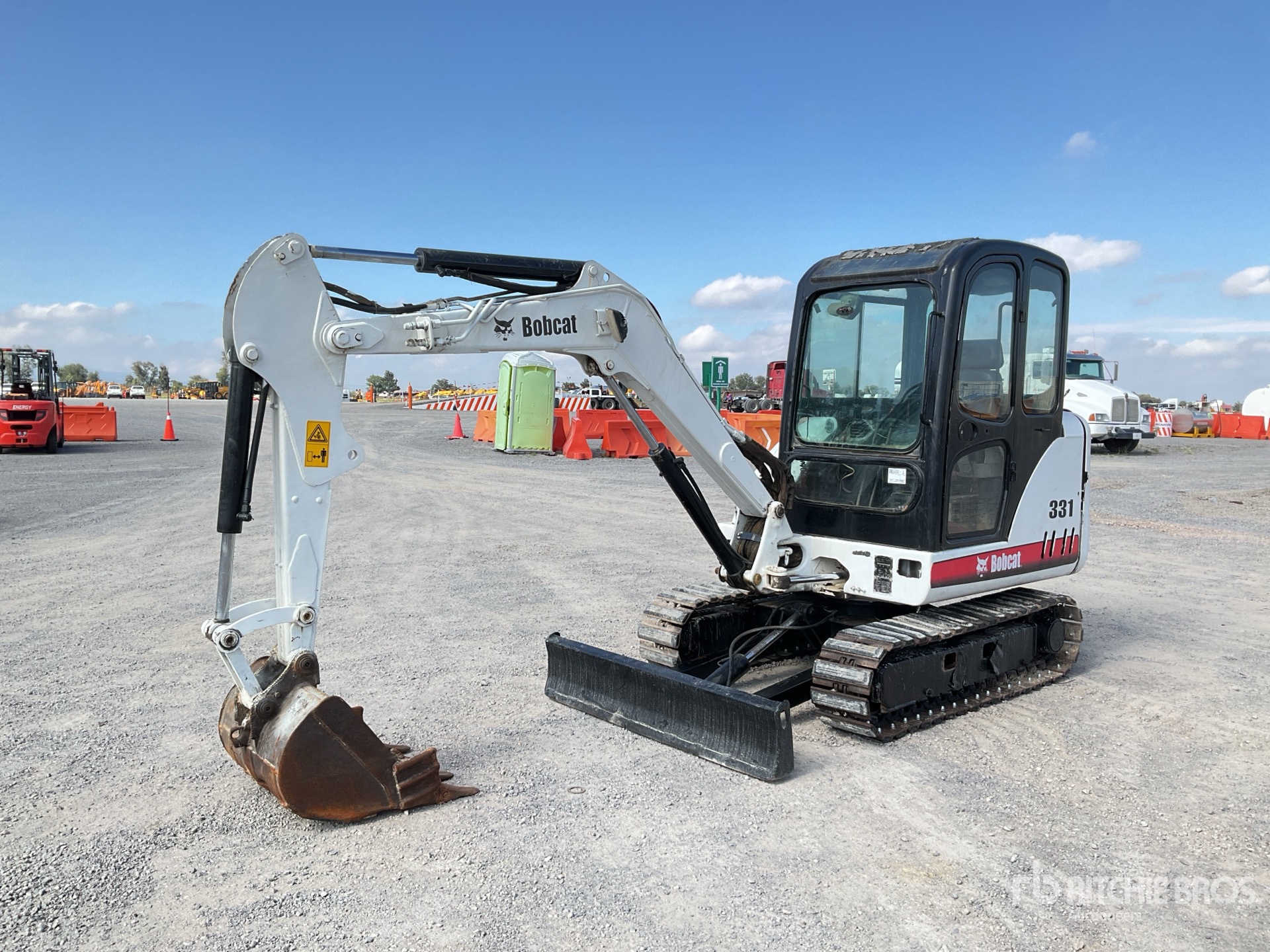EXCAVADORA 2009 BOBCAT 331