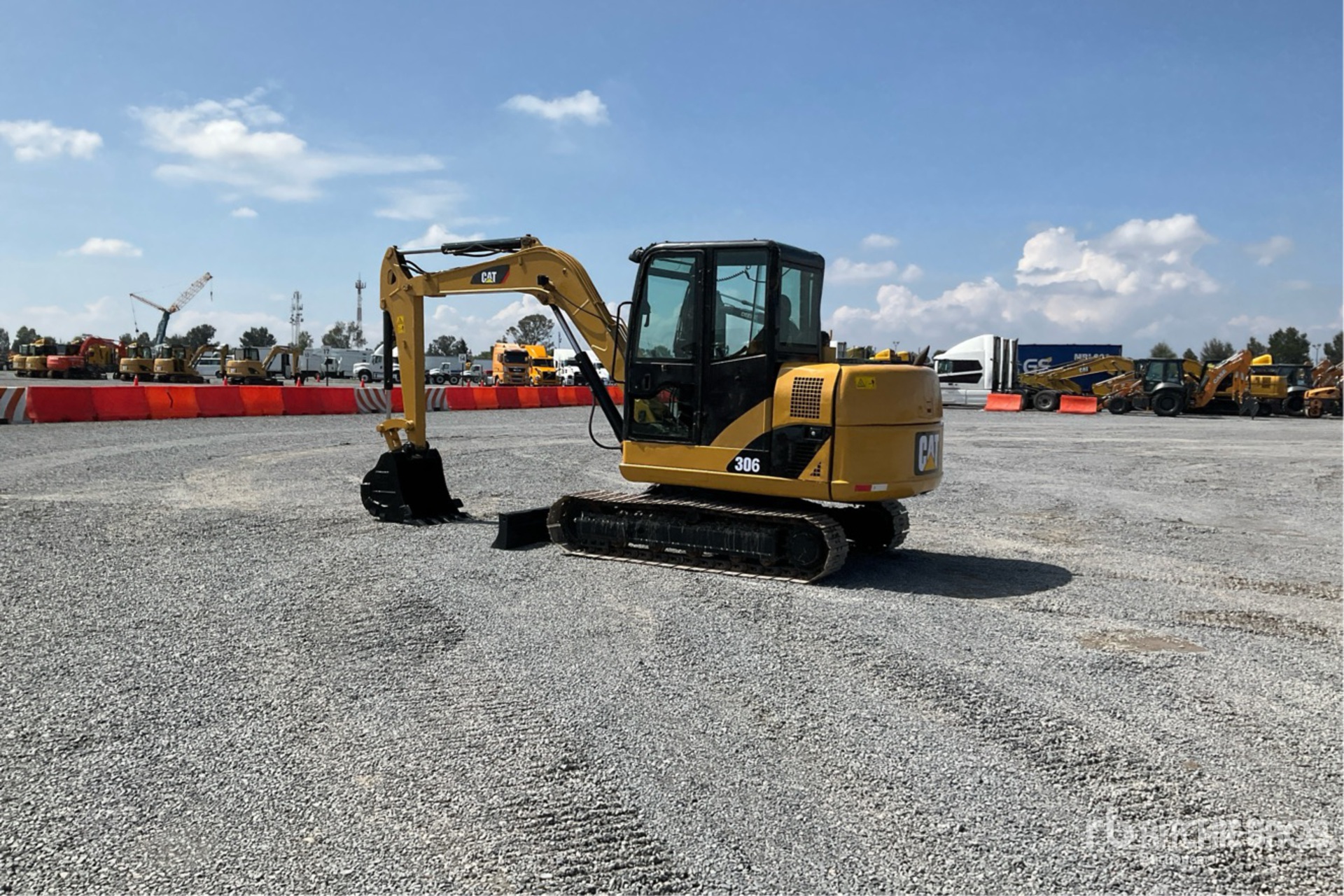EXCAVADORA 2012 CATERPILLAR 306