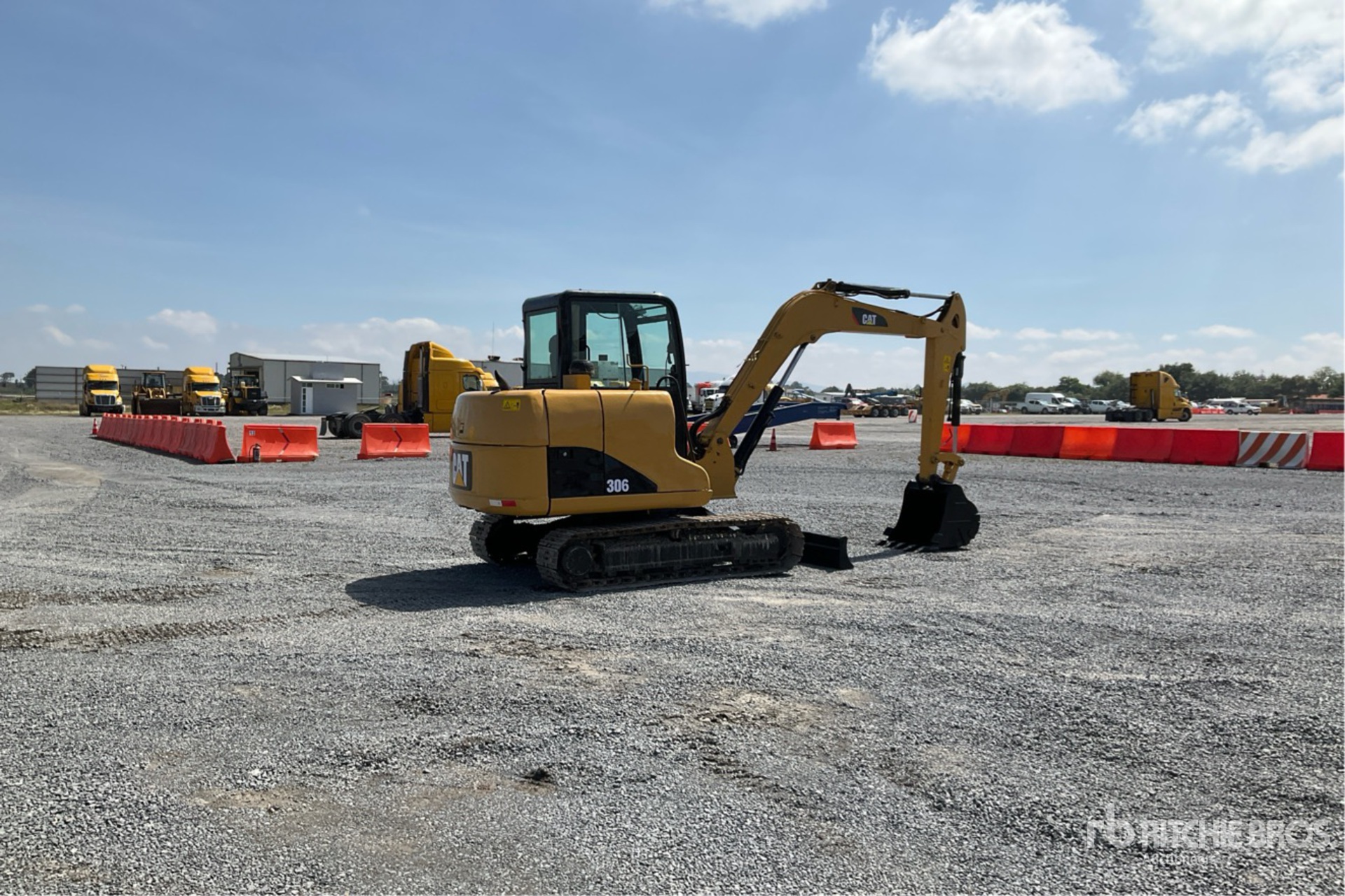 EXCAVADORA 2012 CATERPILLAR 306