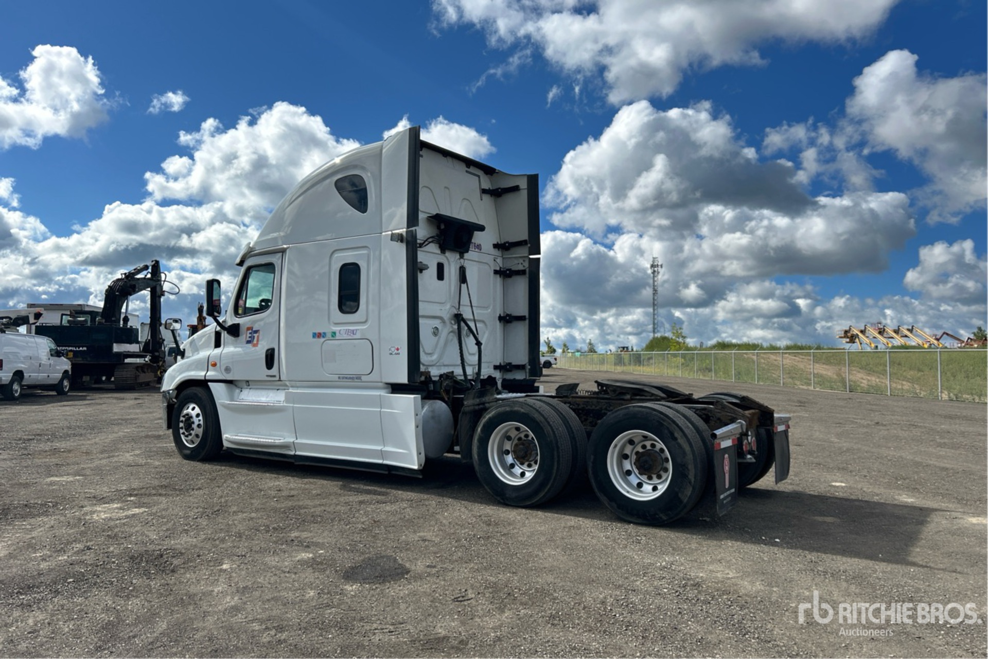 CAMIóN CAMAROTE 2017 FREIGHTLINER