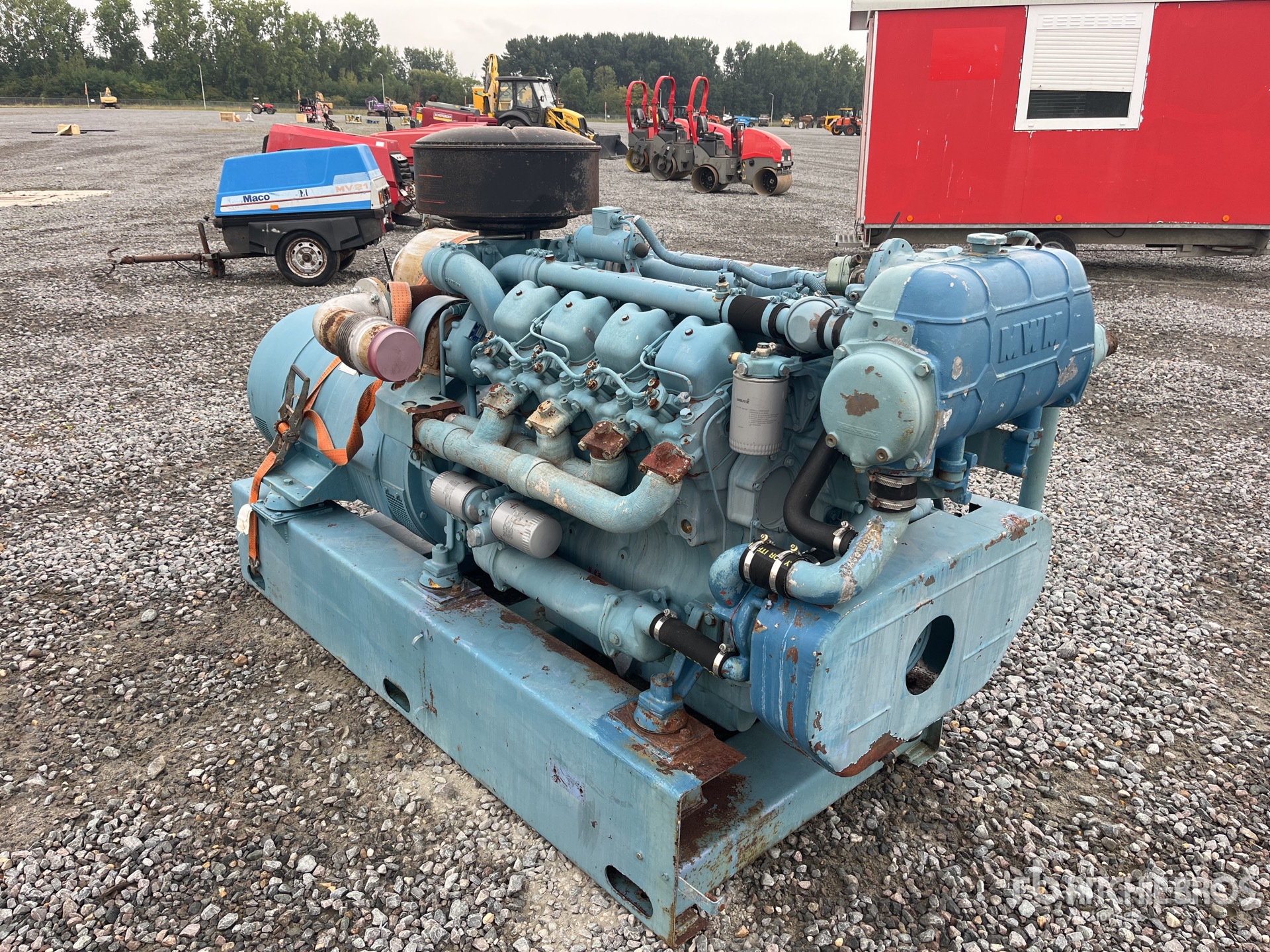 General Appearance with Picture, Right Front Corner