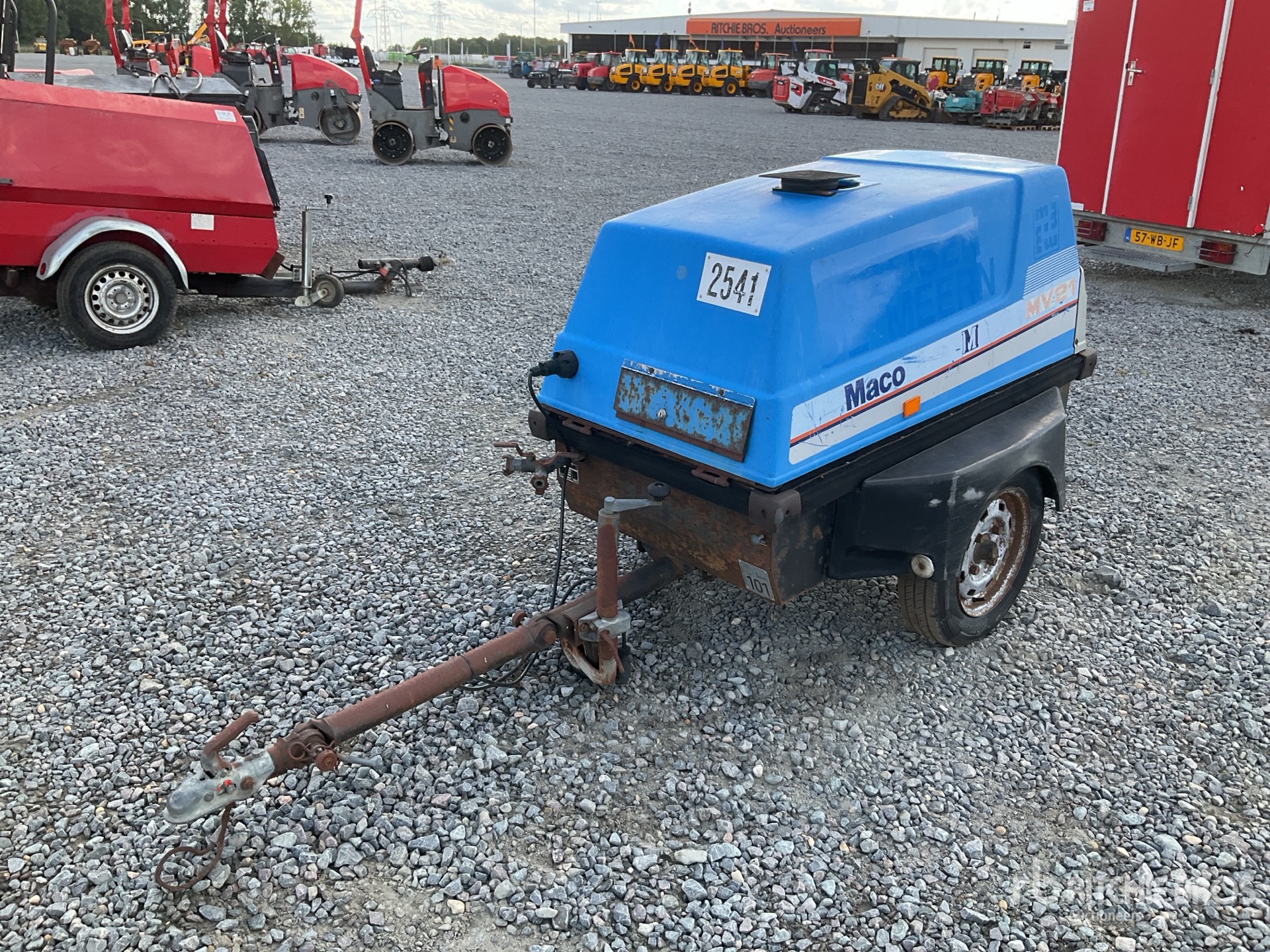 General Appearance with Picture, Left Front Corner