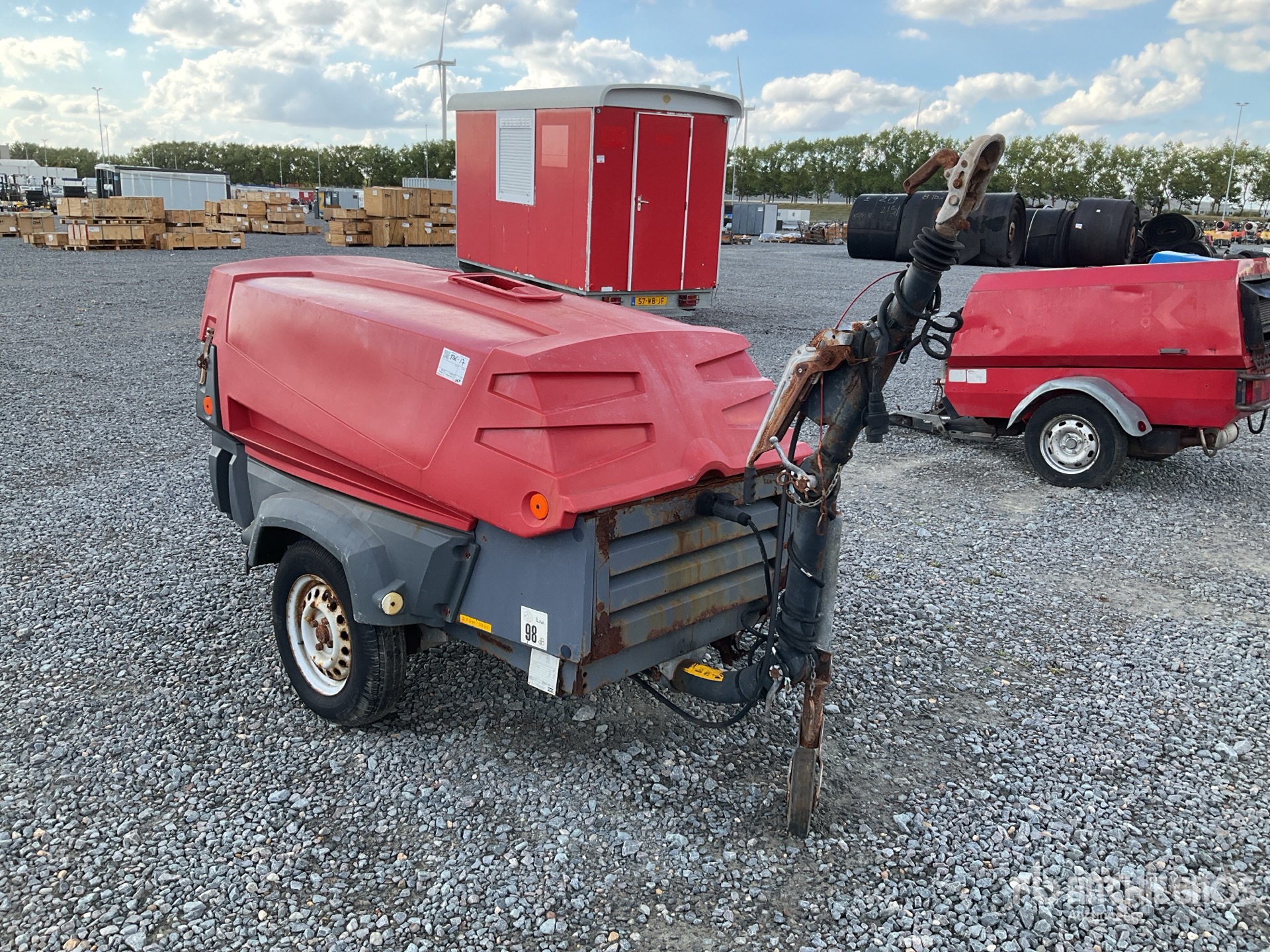 General Appearance with Picture, Right Front Corner